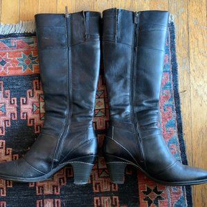 Pikolinos tall heeled boot size 38
